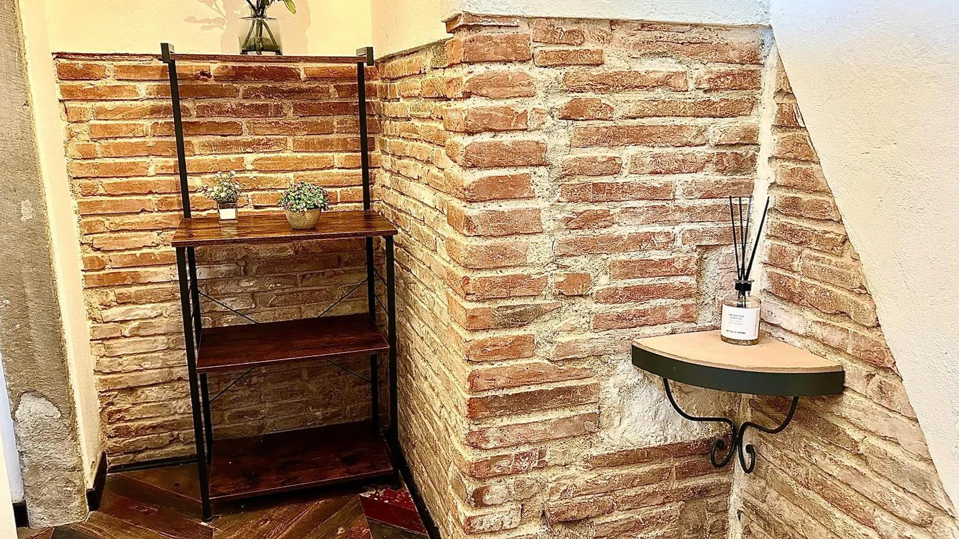 Suite Torre Elvira Florence Apartment